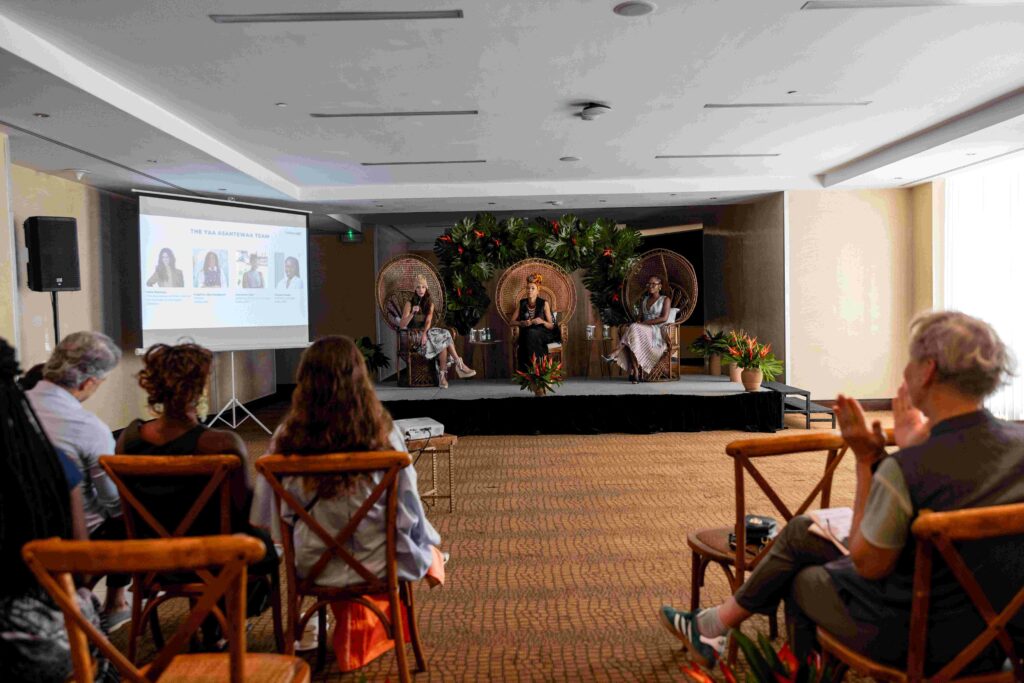 Panel dyskusyjny, Yaa Asantewaa Art Prize 1