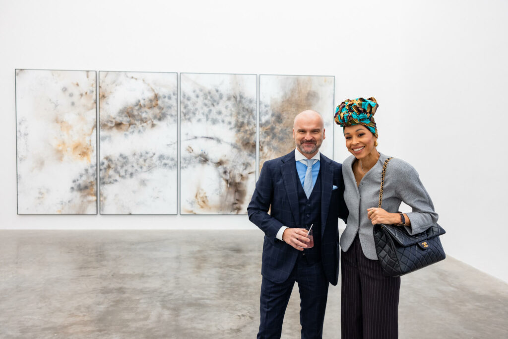 Omenaa Mensah, Rafał Brzoska