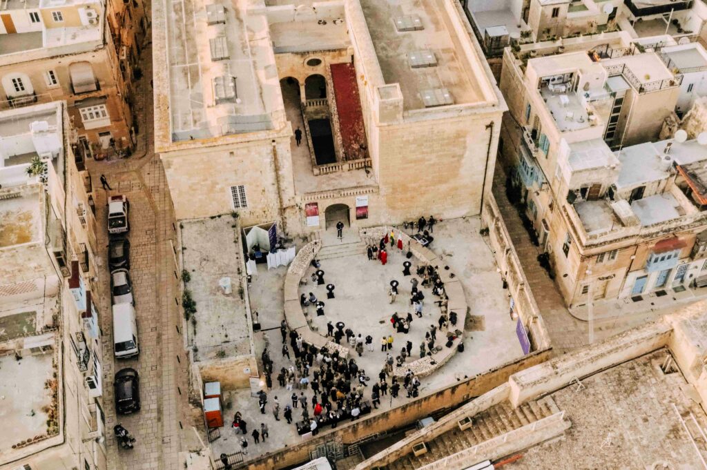 BRIANGRECH Luginsland 024jj